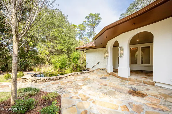 $1,398,990 | 132 Pine Drive, Ocean Springs, MS 39564