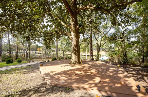 $1,398,990 | 132 Pine Drive, Ocean Springs, MS 39564