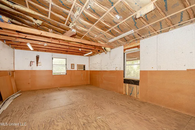 $1,500,000 | 132 Pine Drive, Ocean Springs, MS 39564