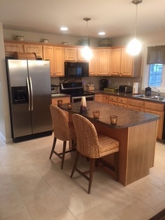 117 Gresham Street Springfield, MA 01119 - Photo 2 of 11 Gallery Image 2