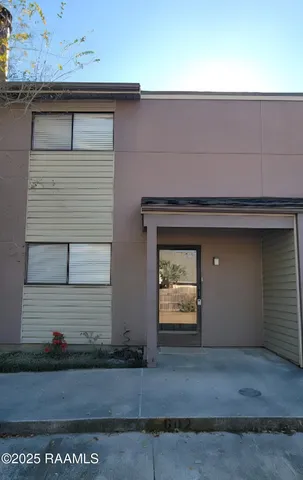 $1,400 | 110 West Bayou Parkway, Unit 602, Lafayette, LA 70503