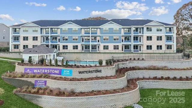 $1,850 | 4455 Reed Crk Drive, Unit 305, Sherrills Ford, NC 28673