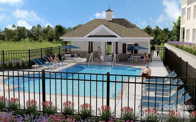 $1,850 | 4455 Reed Crk Drive, Unit 305, Sherrills Ford, NC 28673