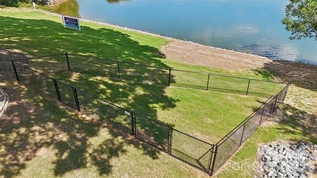 $1,850 | 4455 Reed Crk Drive, Unit 305, Sherrills Ford, NC 28673