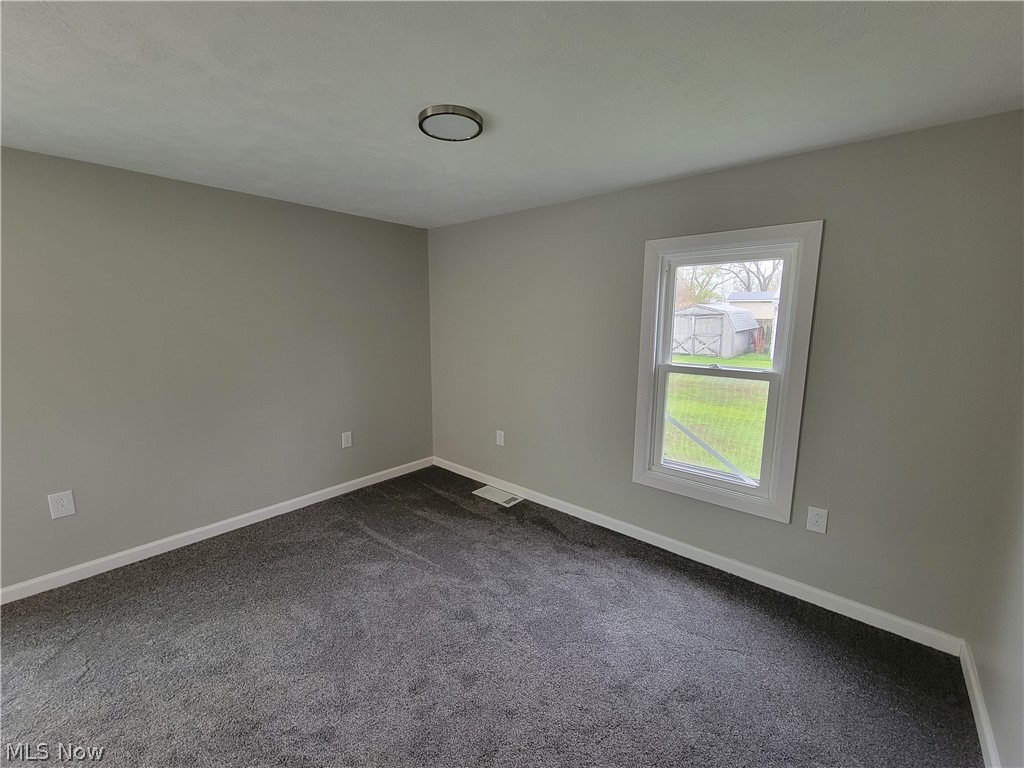 6227 Jefferson Road Ashtabula, OH 44004 - Photo 12 of 30 Gallery Image 12