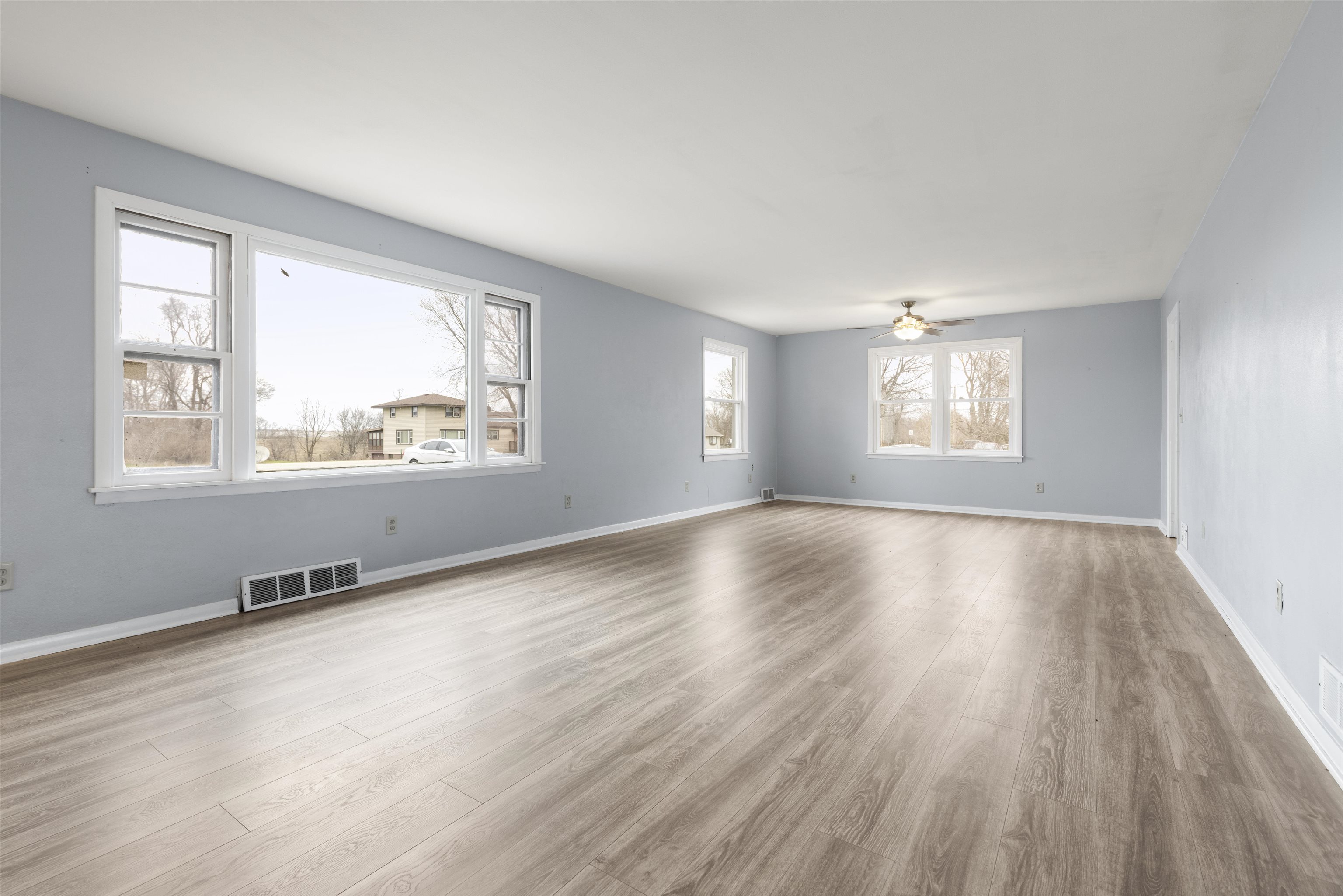 5292 Simpson Road Rockford, IL 61102 - Photo 11 of 21