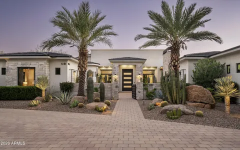 $7,495,000 | 8700 North 55th Place, Paradise Valley, AZ 85253