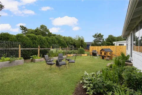 $495,000 | 65 King Phillip Street, Portsmouth, RI 02871