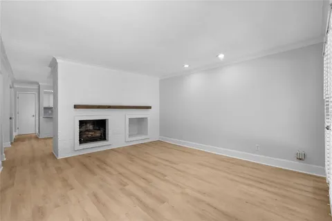 $355,000 | 5928 Sandhurst Lane, Unit 127, Dallas, TX 75206