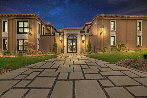 $355,000 | 5928 Sandhurst Lane, Unit 127, Dallas, TX 75206