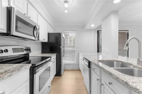 $355,000 | 5928 Sandhurst Lane, Unit 127, Dallas, TX 75206