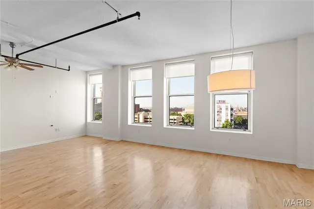 $175,900 | 1501 Locust Street, Unit 909, St. Louis, MO 63103