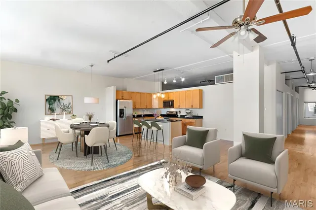 $175,900 | 1501 Locust Street, Unit 909, St. Louis, MO 63103