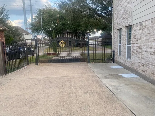 $3,200 | 3110 Aspen Hollow Lane, Sugar Land, TX 77479