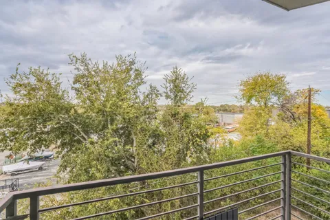 $120,000 | 6444 Burnet Road, Unit 305, Austin, TX 78757