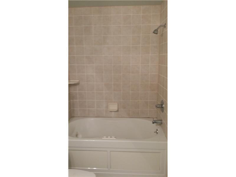 Full Bath. First floor Full Bathroom with Jacuzzi tub