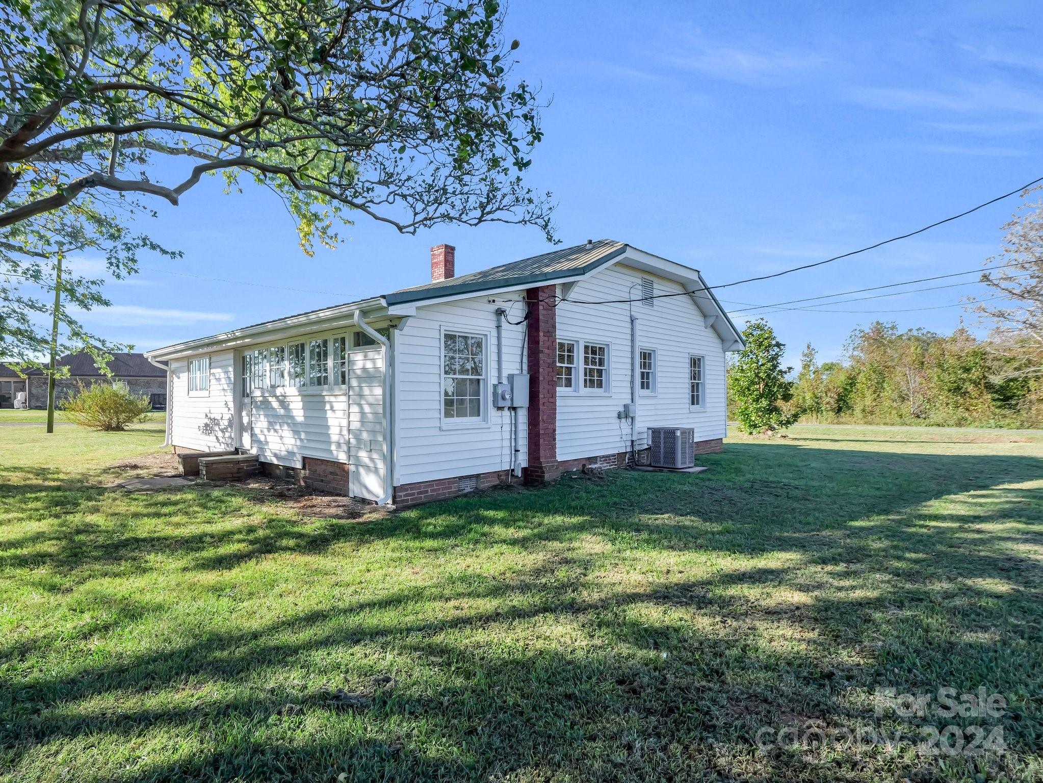 574 Cat Square Road Lincolnton, NC 28092 - Photo 5 of 48 a view of a house with a yard