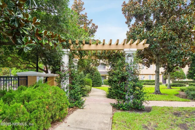 $1,600 | 10075 Gate Parkway North, Unit 2709, Jacksonville, FL 32246