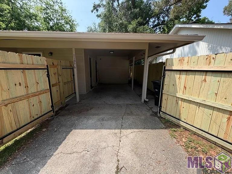 11976 Baylor Drive Baton Rouge, LA 70816 - Photo 7 of 9