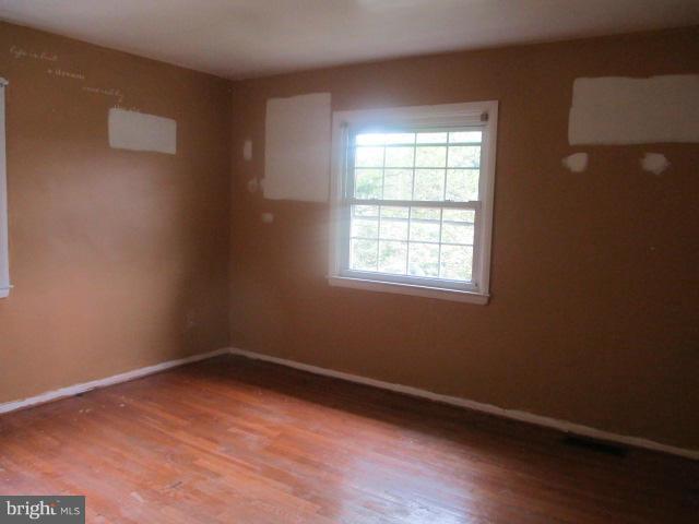 9004 Lodi Road Baltimore, MD 21236 - Photo 6 of 8 Bedroom