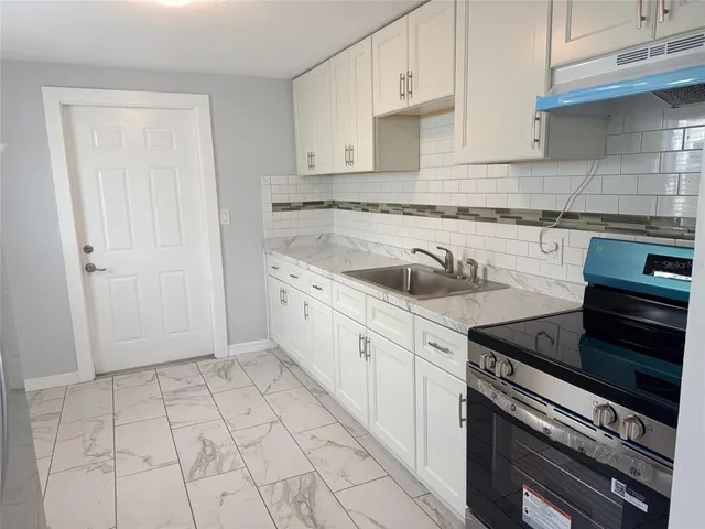 $234,000 | 2105 11th Street West, Bradenton, FL 34205