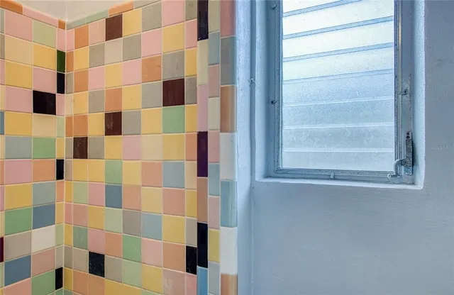 a view of a storage & utility room