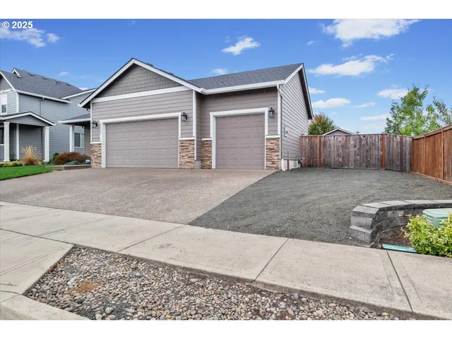 $598,000 | 6068 Northeast Tuscan Loop, Albany, OR 97321