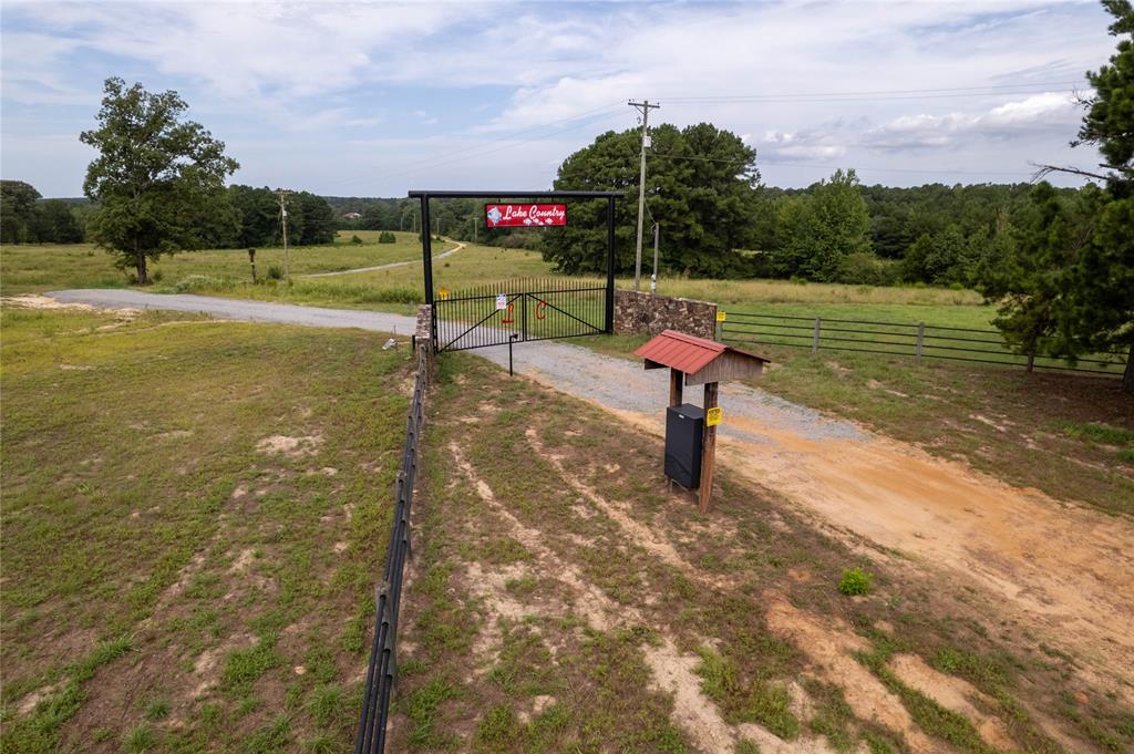 17 Highway 77 Atlanta, TX 75551 - Photo 5 of 5 a view of a park