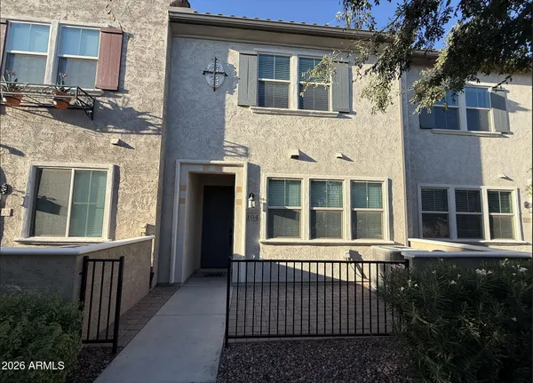 $2,295 | 1959 East Hampton Lane, Unit 104, Gilbert, AZ 85295