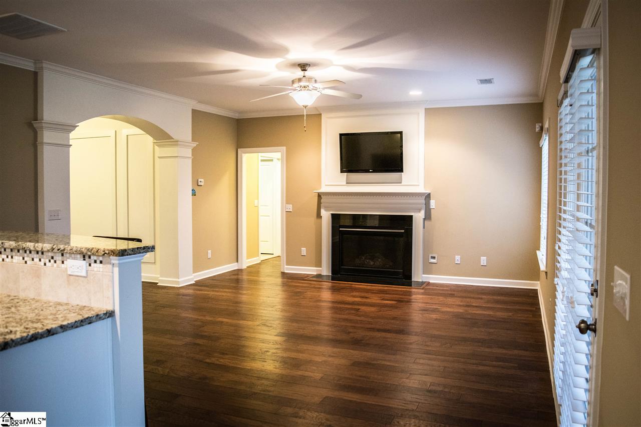 404 Chillingham Court Fountain Inn, SC 29644 - Photo 8 of 26 Gallery Image 8