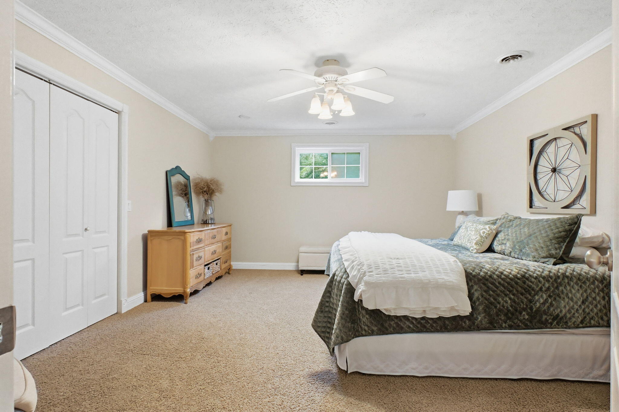 4241 South 90th Road Bolivar, MO 65613 - Photo 45 of 86 55 - basement bedroom