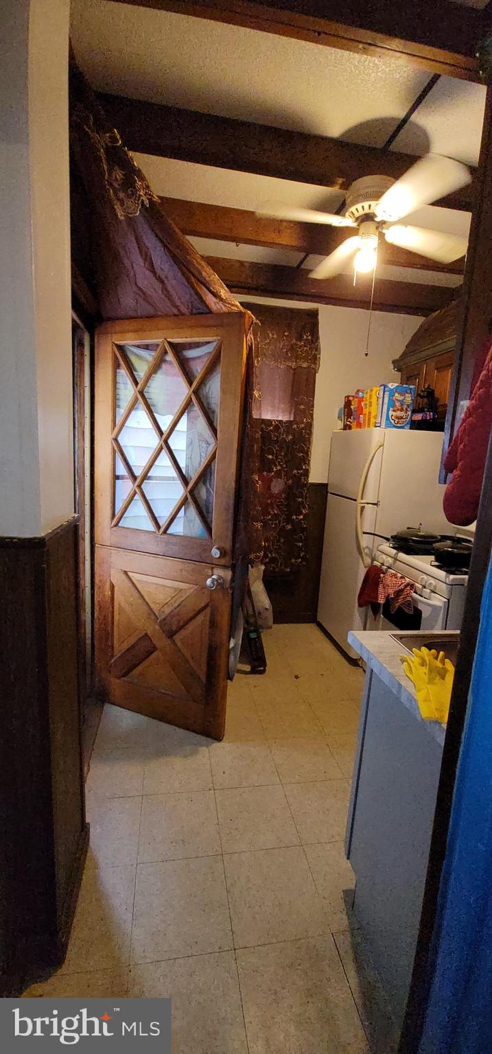 1357 North 10th Street Reading, PA 19604 - Photo 11 of 40 a view of car garage