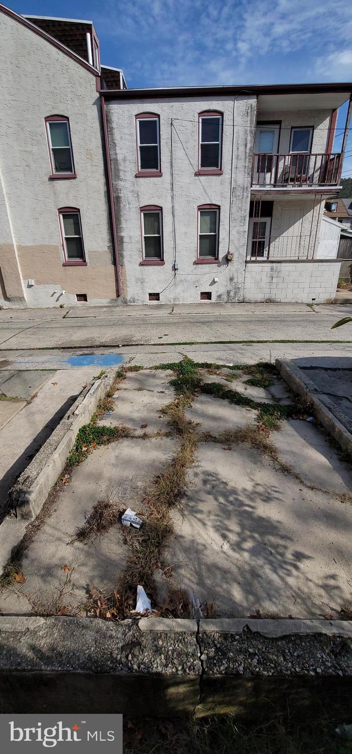 1357 North 10th Street Reading, PA 19604 - Photo 16 of 40 a view of building with sky view