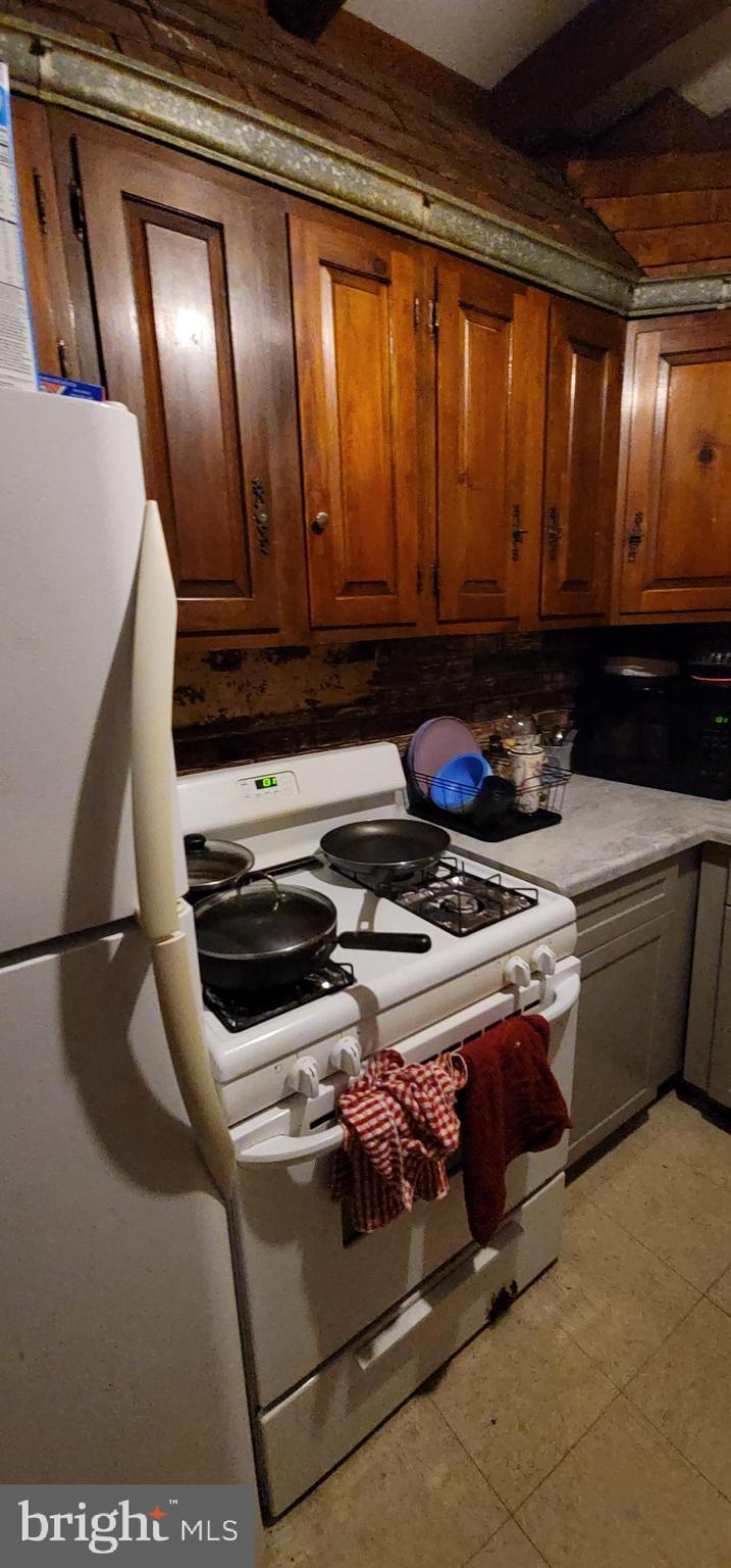 1357 North 10th Street Reading, PA 19604 - Photo 20 of 40 a close view of water heater