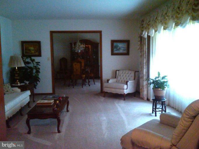 6522 Wilson Road Friendship, MD 20758 - Photo 22 of 30 Living Room