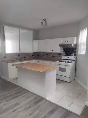 $1,900 | 444 Broadway, Unit 3R, Bayonne, NJ 07002