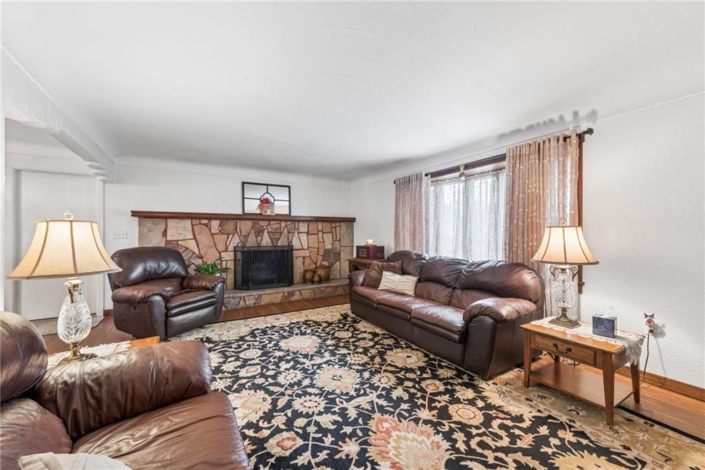 1824 Washington Road Apollo, PA 15613 - Photo 5 of 29 a living room with furniture and a fireplace
