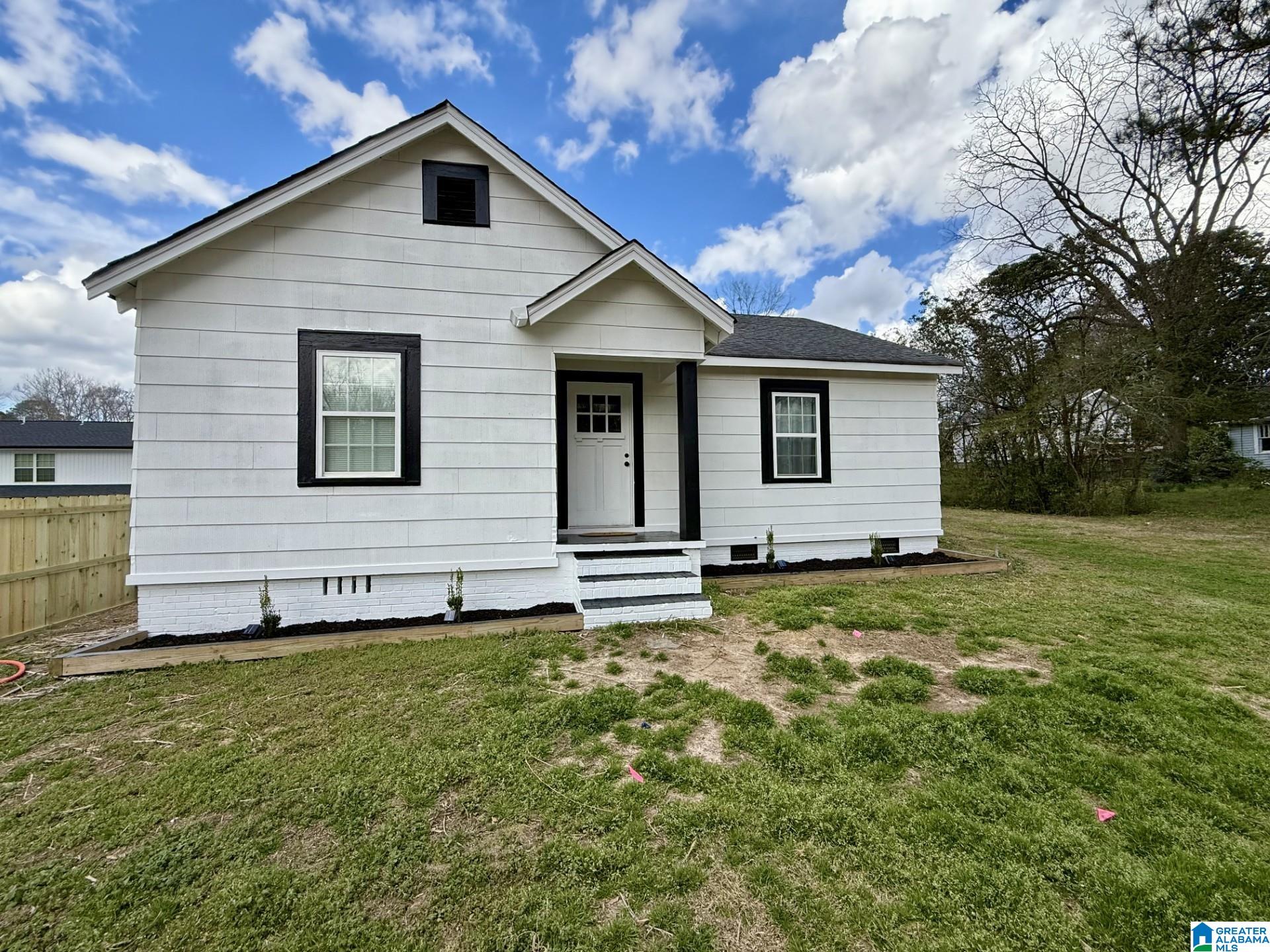 3535 Gaither Street Heflin, AL 36264 - Photo 2 of 19