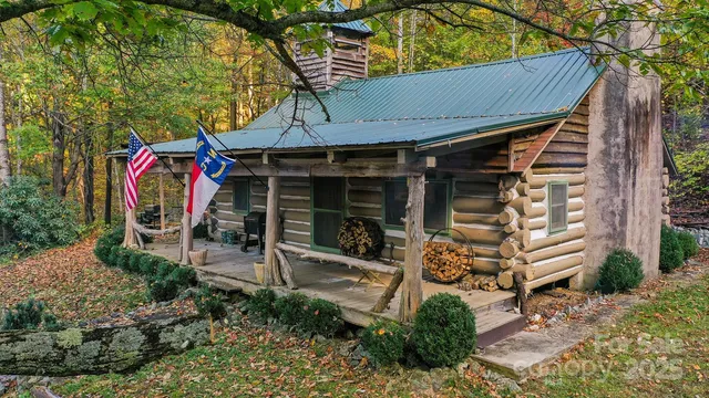 a view of a chairs in front of house