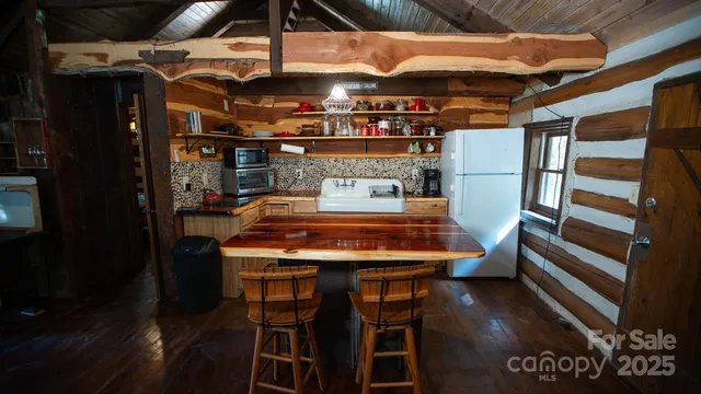 $485,000 | 4189 Bristol Place, Collettsville, NC 28611