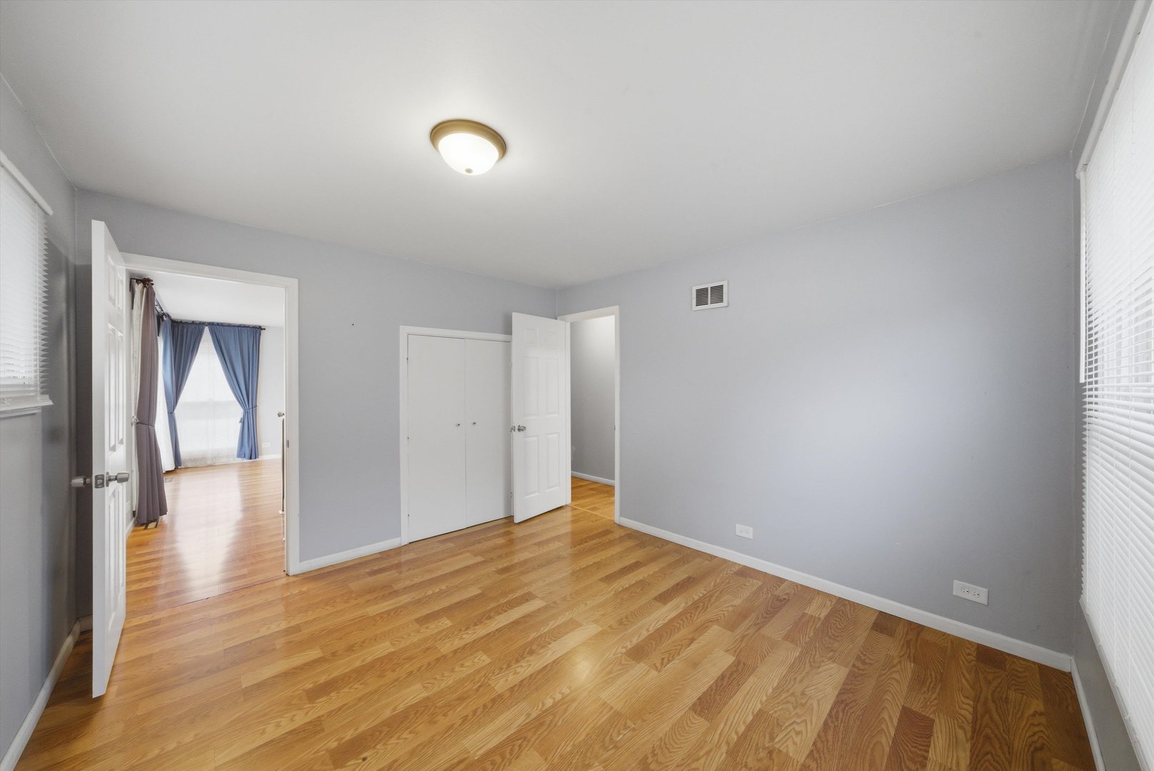 1517 East Roosevelt Road Wheaton, IL 60187 - Photo 13 of 54