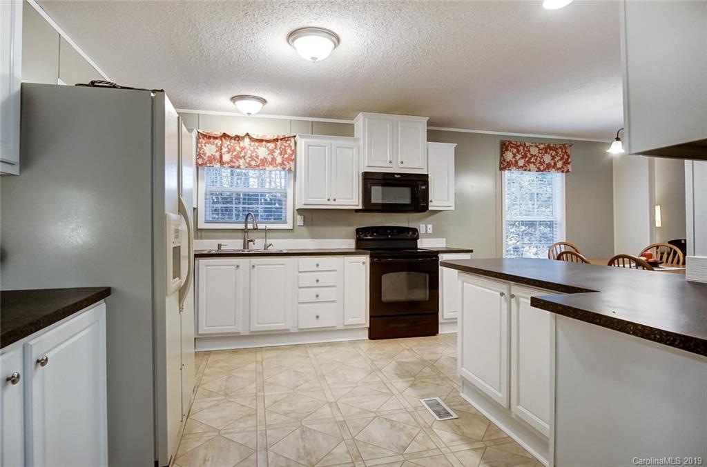8725 Henry Harris Road Indian Land, SC 29707 - Photo 17 of 41 Gallery Image 17