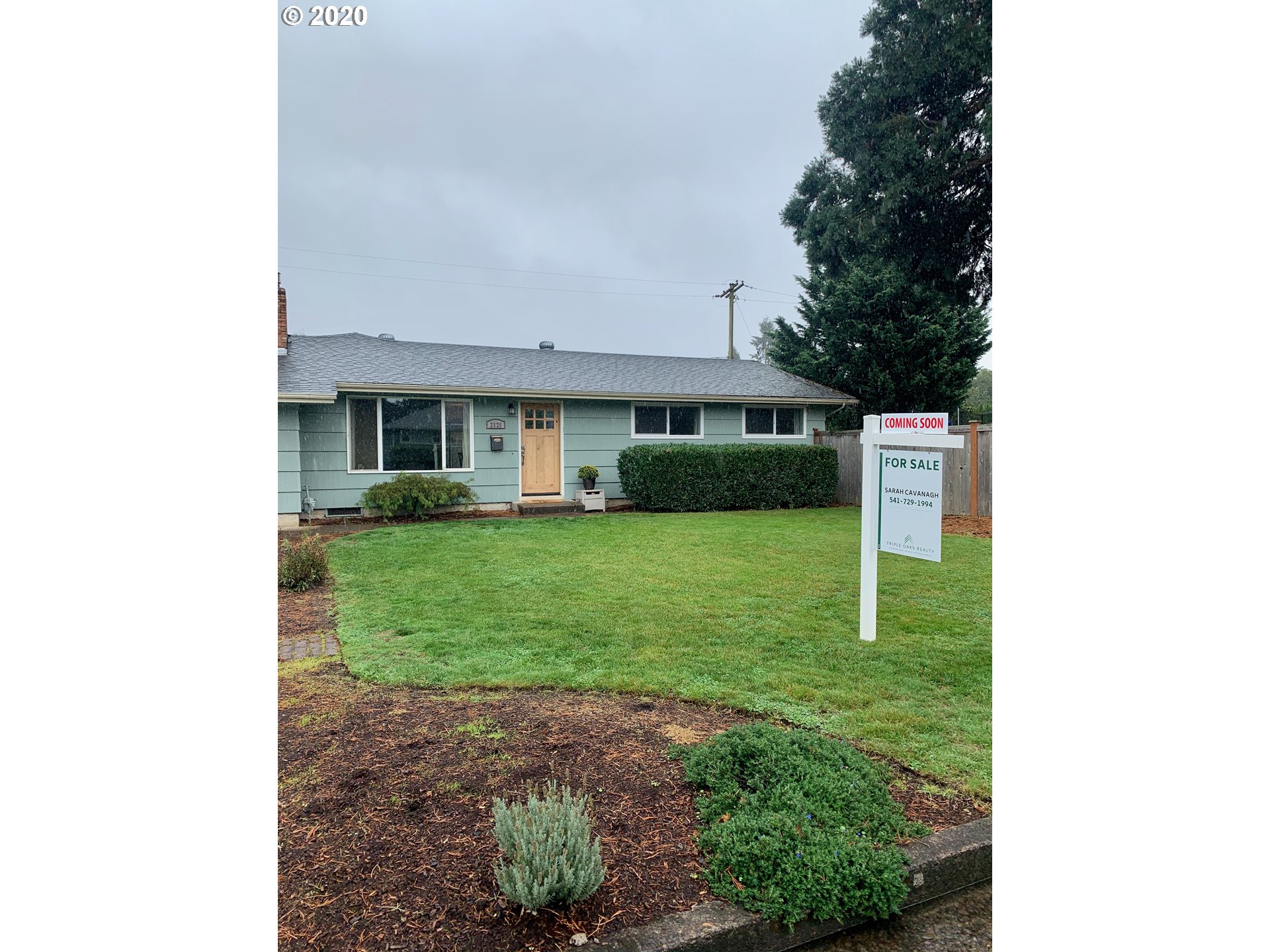 2525 Manor Drive Springfield, OR 97477 - Photo 1 of 32