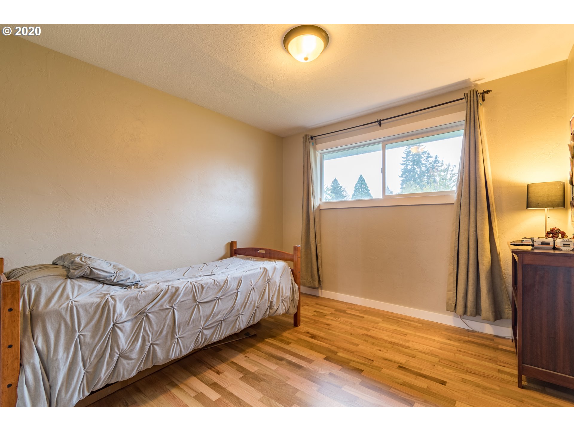 2525 Manor Drive Springfield, OR 97477 - Photo 21 of 32