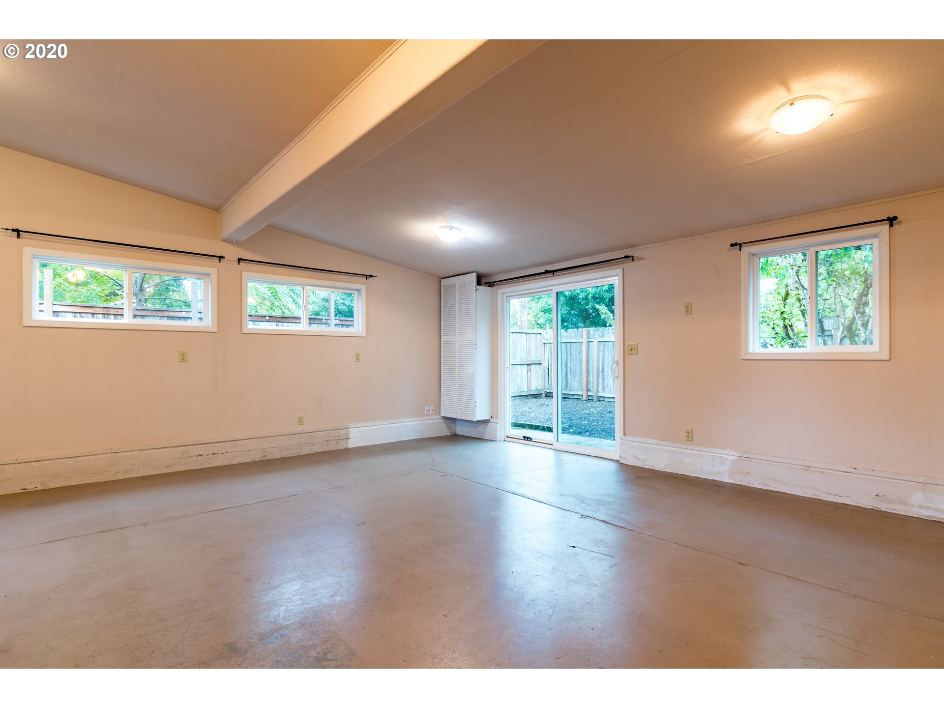 2525 Manor Drive Springfield, OR 97477 - Photo 32 of 32