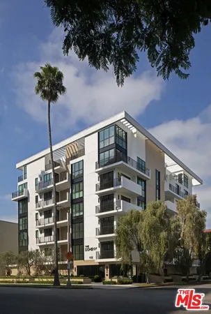 $4,700 | 105 South Doheny Drive, Unit 305, Los Angeles, CA 90048