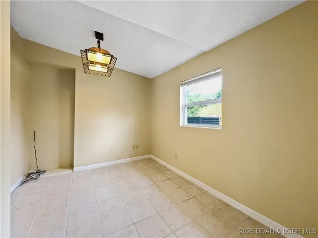 $480,000 | 1268 Thousand Acres Road, Montreal, MO 65591