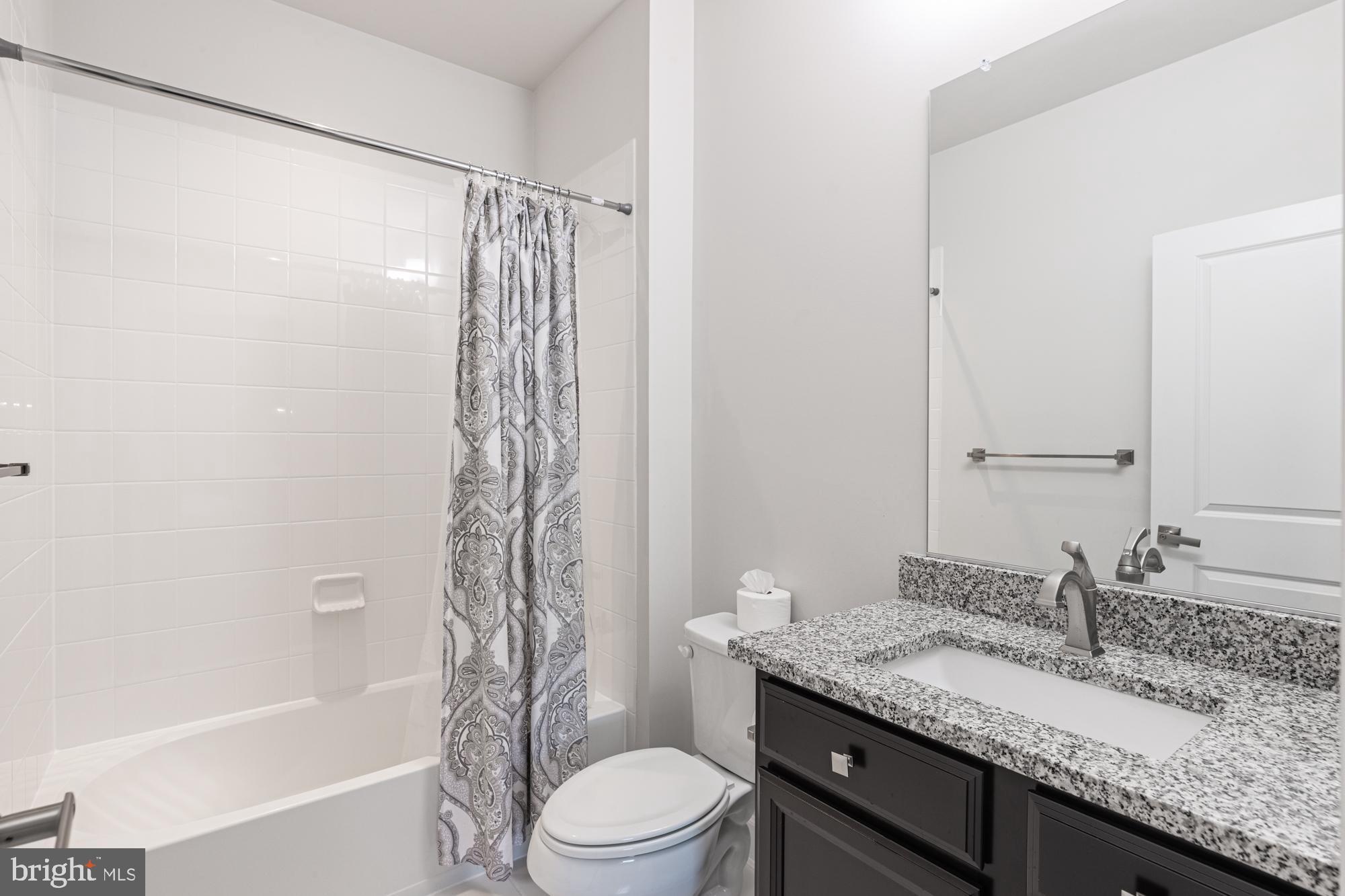 23597 Amesfield Place Aldie, VA 20105 - Photo 48 of 78 Ensuite bath for bedroom #4