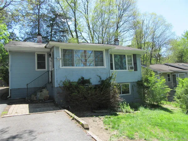 $215,000 | 17 Whippoorwill Trail, Monroe, NY 10950