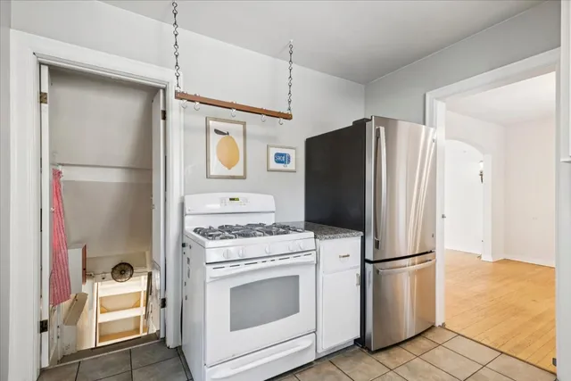 $475,000 | 1927 Warren Street, Evanston, IL 60202